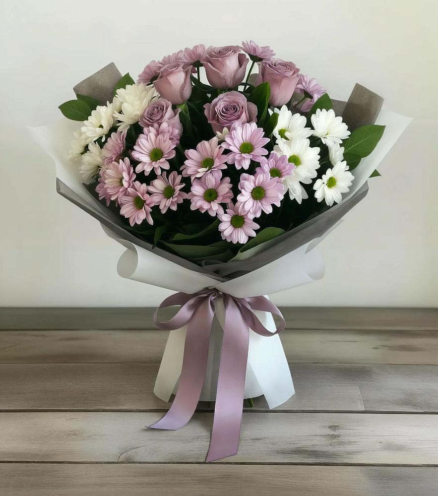 Букет цветов из: Хризантемы и Розы в Высоком