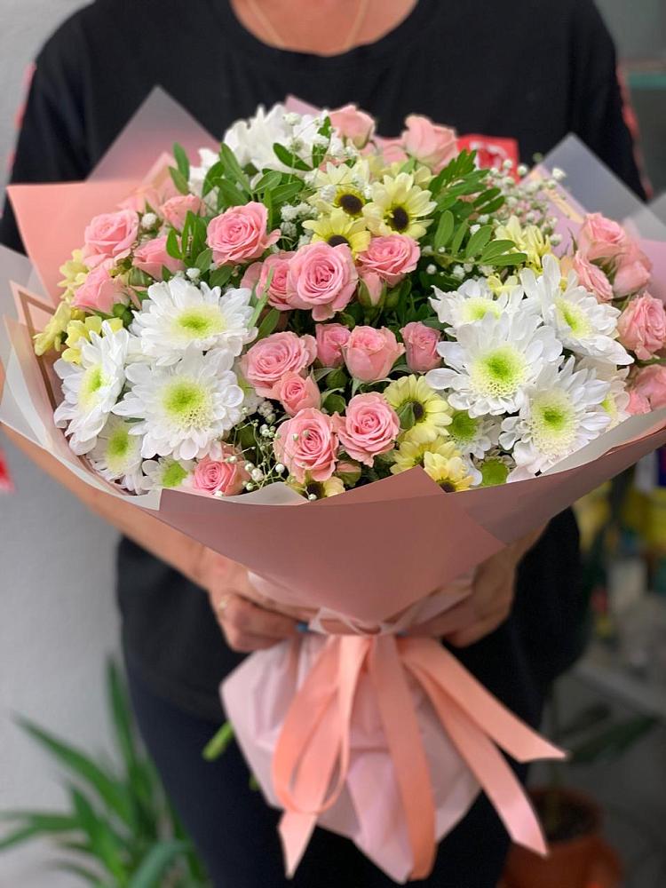 Букет цветов из: Розы и Хризантемы в Высоком