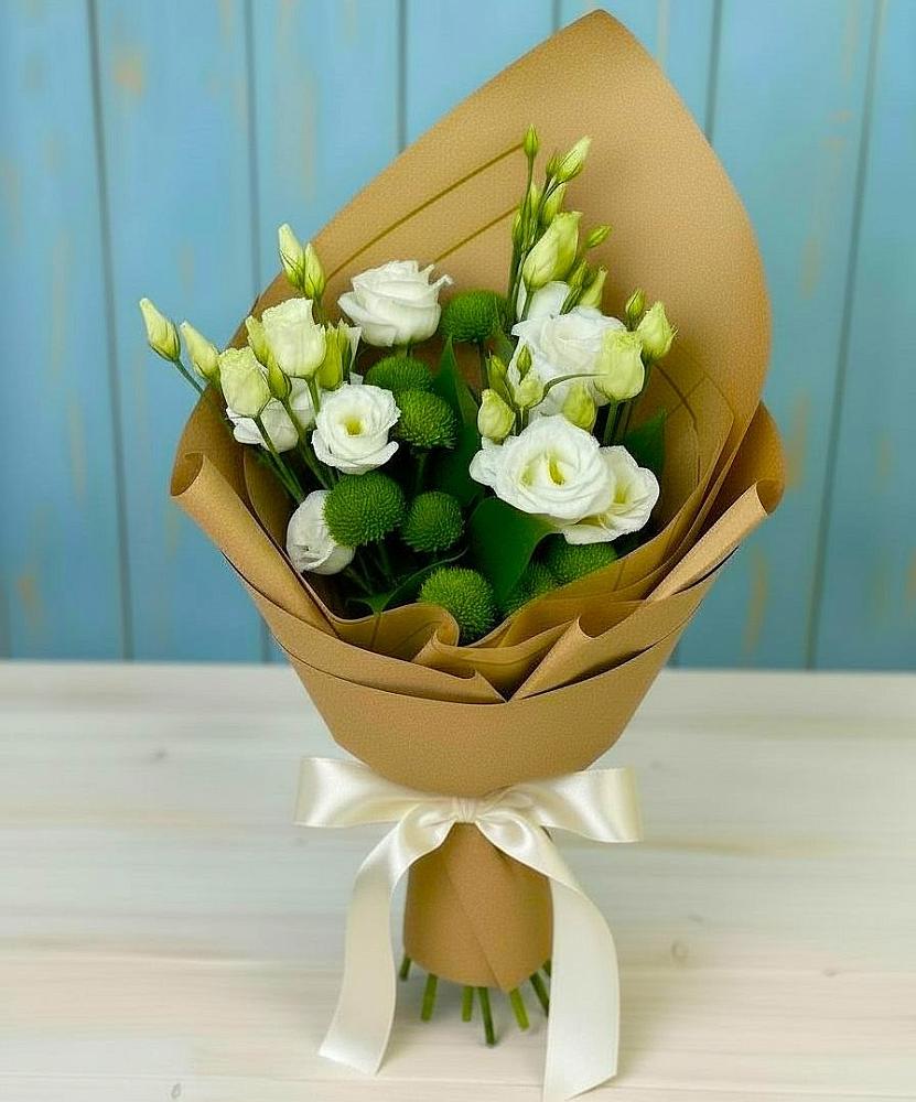 Букет цветов из: Хризантемы и Лизиантусы в Высоком