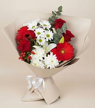 Букет цветов из:  Розы, Хризантемы, Герберы и Лилии в Высоком