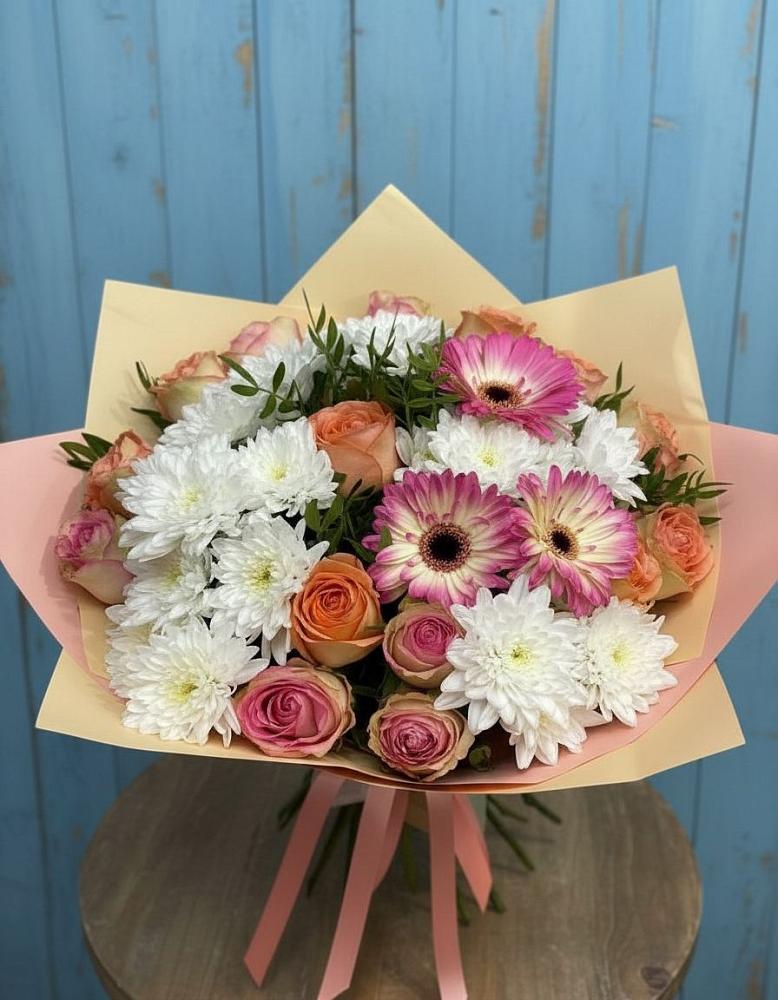 Букет цветов из: Розы, Герберы и Хризантемы в Высоком